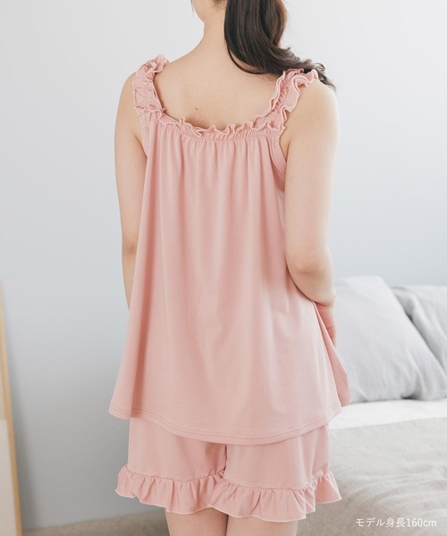 fran de lingerie（フランデランジェリー）の「「tororelax とろリラ」フリルノースリーブトップス＆ショートパンツ セットアップ（キャミソール・レディース・コーラルピンク/アイボリー/ブラック/ネイビー・M-L）」の5枚目の写真