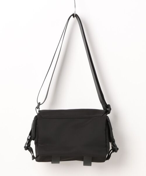 KANGOL(カンゴール)の「【 KANGOL Black series / カンゴール 】 3pocket Shoulder BAG(ショルダーバッグ・レディース・ブラック・FREE)」の5枚目の写真