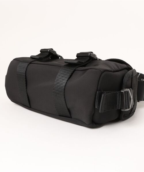 KANGOL(カンゴール)の「【 KANGOL Black series / カンゴール 】 3pocket Shoulder BAG(ショルダーバッグ・レディース・ブラック・FREE)」の4枚目の写真