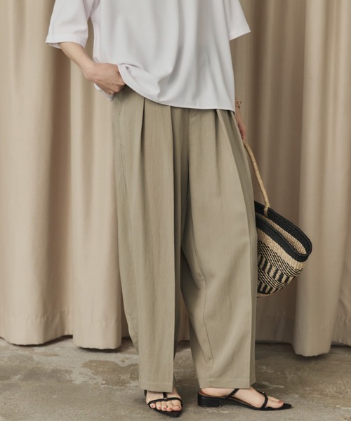 Doux archives（ドゥアルシーヴ）の「２タックコクーンパンツ（その他パンツ・レディース・グレー/ブラウン/ブラック/カーキ・36/38）」の4枚目の写真