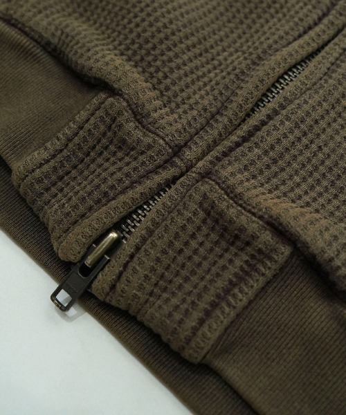 EGO TRIPPING(エゴトリッピング)の「mpa3846-WAFLEX ジップパーカー(パーカー・メンズ・スミクロ/ブラウン/オリーブ系・46/48)」の11枚目の写真