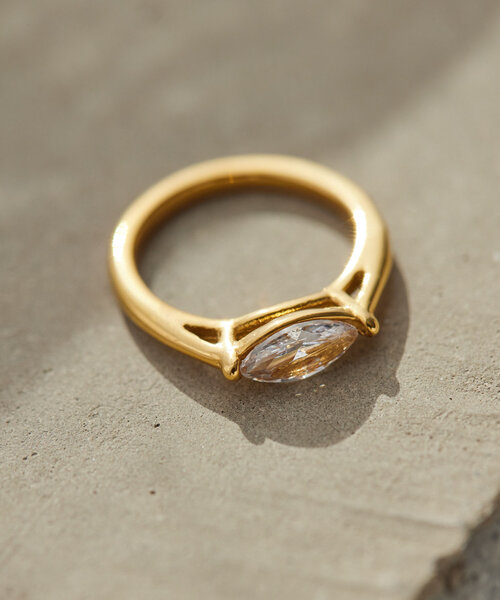 ear PAPILLONNER（イアパピヨネ）の「《金属アレルギー対応/ステンレス》マーキスジルコニアリング（リング・レディース・シルバー/ゴールド・13）」の6枚目の写真