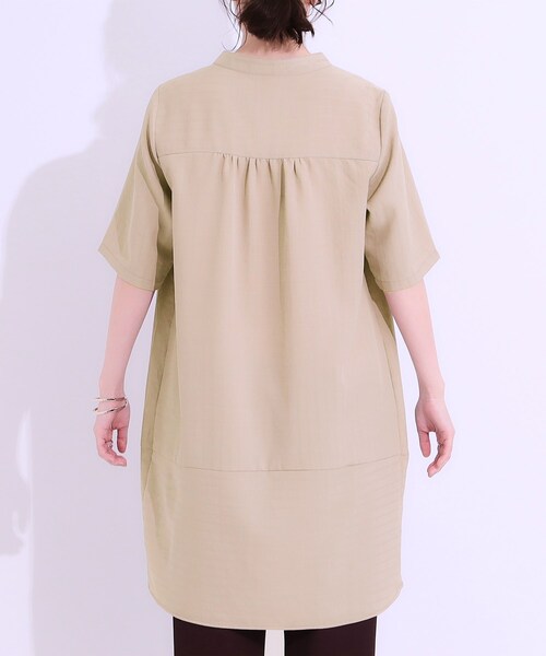 SHOO・LA・RUE（シューラルー）の「【洗える】楽に体型カバー叶う チュニックワンピース（チュニック・レディース・ベージュ系2/ブルー系7/ネイビー系2・04/03/02/01）」の18枚目の写真