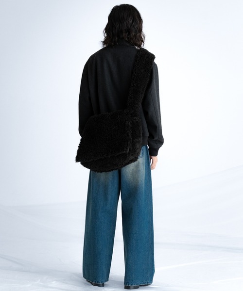 SINSS(シンス)の「Fur shoulder bag / ファーショルダーバッグ(ショルダーバッグ・メンズ・ブラック・FREE)」の10枚目の写真