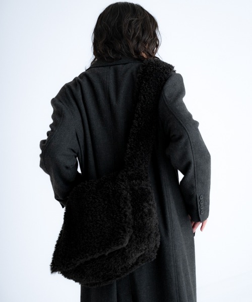 SINSS（シンス）の「Fur shoulder bag / ファーショルダーバッグ