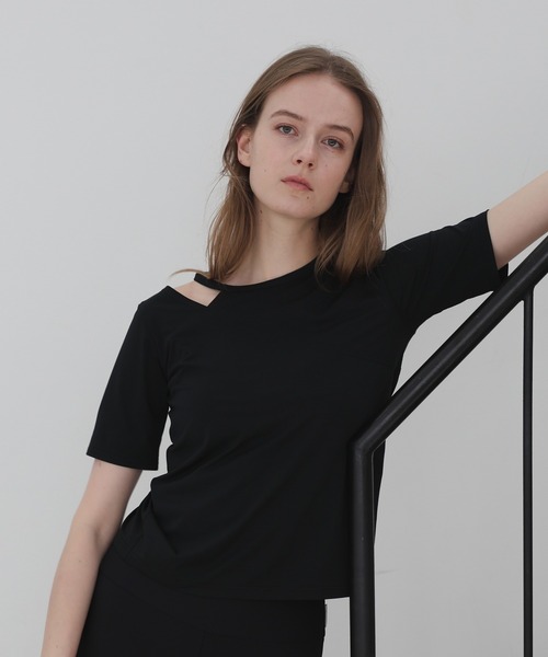 Julier Yoga and Relax(ジュリエヨガアンドリラックス)の「Julier ライトプライムデザイントップス(Tシャツ/カットソー・レディース・ホワイト/ブラック/ブルー・FREE)」の1枚目の写真