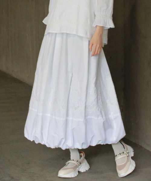 H.A.K(ハク)の「120/2ブロード ケーキ柄レースバルーンスカート(裏地付き)(スカート・レディース・ブラック/ホワイト・FREE)」の1枚目の写真
