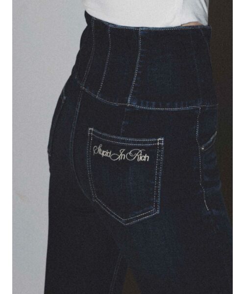 GYDA(ジェイダ)の「ハイウエスト STUPID IN RICH embroideryスキニーデニムパンツ(デニムパンツ・レディース・インディゴブルー/ライトブルー・X-SMALL/SMALL/MEDIUM)」の10枚目の写真