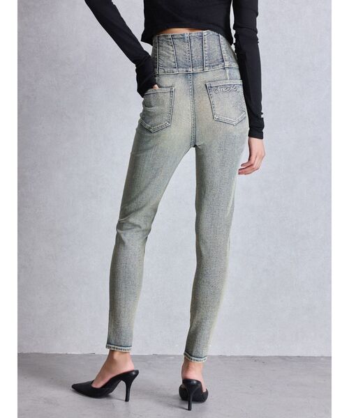 GYDA(ジェイダ)の「ハイウエスト STUPID IN RICH embroideryスキニーデニムパンツ(デニムパンツ・レディース・インディゴブルー/ライトブルー・X-SMALL/SMALL/MEDIUM)」の12枚目の写真