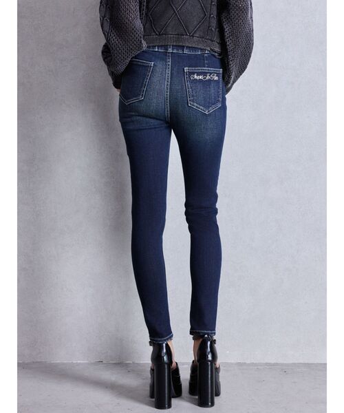 GYDA(ジェイダ)の「ハイウエスト STUPID IN RICH embroideryスキニーデニムパンツ(デニムパンツ・レディース・インディゴブルー/ライトブルー・X-SMALL/SMALL/MEDIUM)」の14枚目の写真