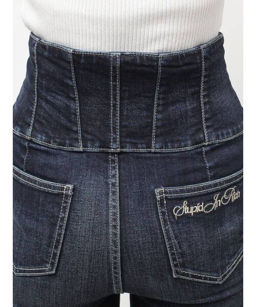 GYDA(ジェイダ)の「ハイウエスト STUPID IN RICH embroideryスキニーデニムパンツ(デニムパンツ・レディース・インディゴブルー/ライトブルー・X-SMALL/SMALL/MEDIUM)」の19枚目の写真