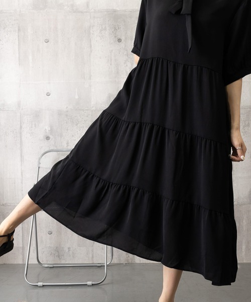 Miniministore(ミニミニストア)の「リボンタイ ティアードワンピースミモレ丈(ワンピース・レディース・ブラック・M/XL/L)」の14枚目の写真