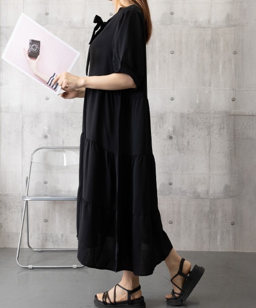 Miniministore(ミニミニストア)の「リボンタイ ティアードワンピースミモレ丈(ワンピース・レディース・ブラック・M/XL/L)」の17枚目の写真