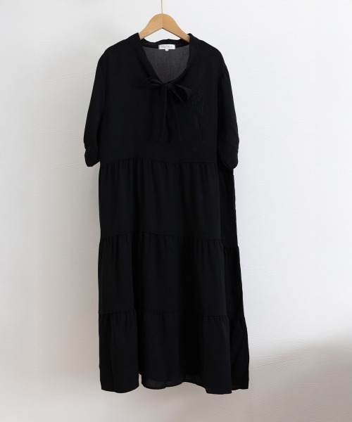 Miniministore(ミニミニストア)の「リボンタイ ティアードワンピースミモレ丈(ワンピース・レディース・ブラック・M/XL/L)」の20枚目の写真