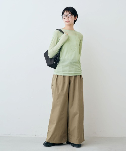 THREE FIFTY STANDARD（スリーフィフティースタンダード）の「ＴＨＲＥＥ　ＦＩＦＴＹ　ＳＴＡＮＤＡＲＤ　スプリットレザーを使った軽量ボディーバッグ〈ブラック〉（ショルダーバッグ・レディース・ブラック・ONE SIZE）」の4枚目の写真
