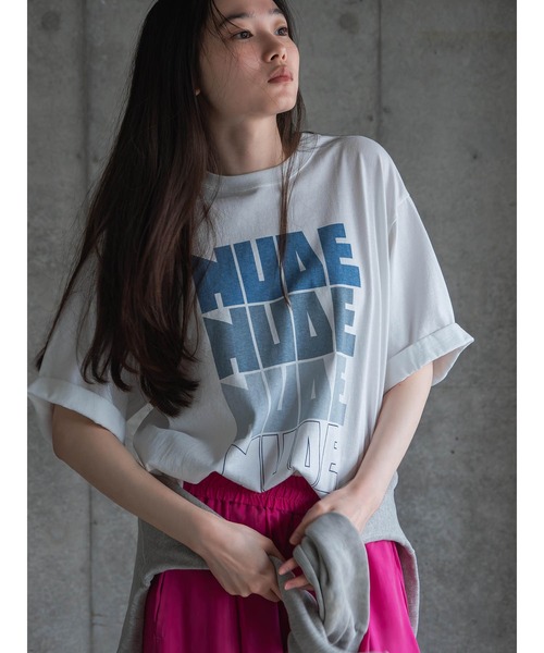 k3&co.(ケイスリーアンドコー)の「PRINT TEE(Tシャツ/カットソー・レディース・ブルー/ブラック/レッド・ONE SIZE)」の1枚目の写真