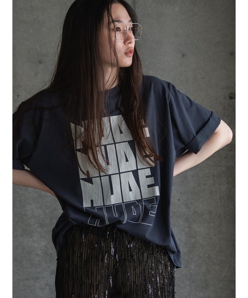 k3&co.(ケイスリーアンドコー)の「PRINT TEE(Tシャツ/カットソー・レディース・ブルー/ブラック/レッド・ONE SIZE)」の2枚目の写真