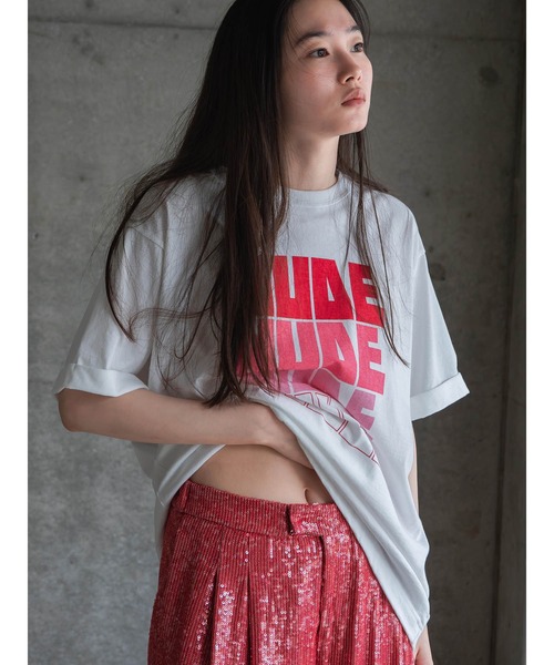 k3&co.(ケイスリーアンドコー)の「PRINT TEE(Tシャツ/カットソー・レディース・ブルー/ブラック/レッド・ONE SIZE)」の21枚目の写真