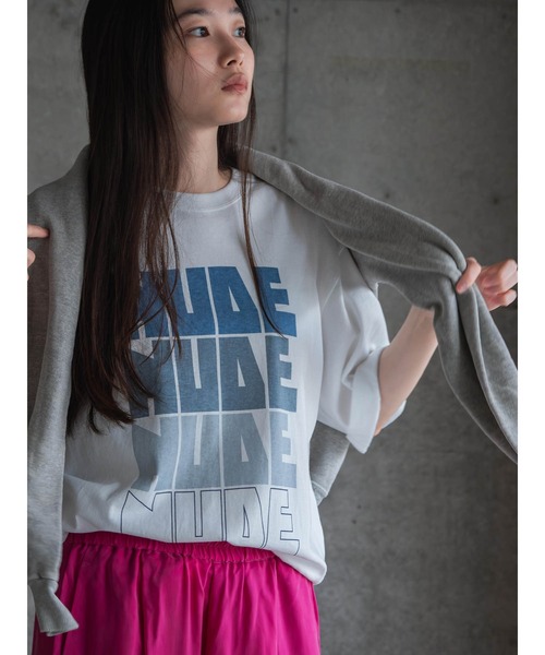k3&co.(ケイスリーアンドコー)の「PRINT TEE(Tシャツ/カットソー・レディース・ブルー/ブラック/レッド・ONE SIZE)」の11枚目の写真