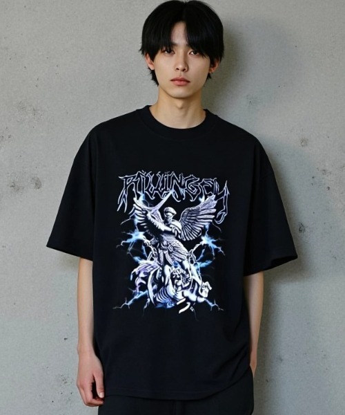 ARULE(アルール)の「A'GEM/9 × .kom 『ARULE/アルール』 グラフィックオーバーサイズTシャツ(Tシャツ/カットソー・メンズ・ブラック/ホワイト・FREE)」の1枚目の写真