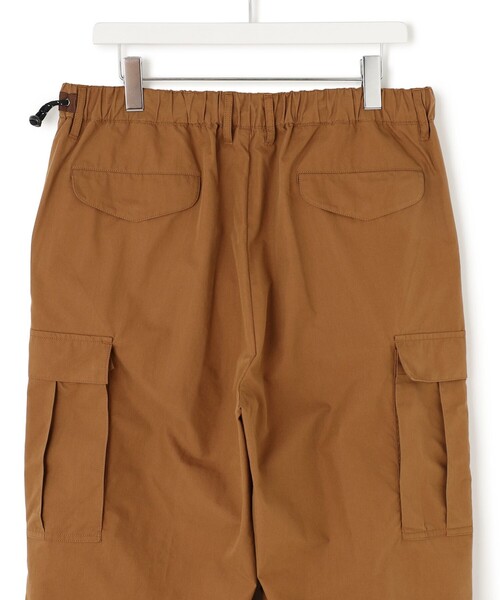 J.PRESS YORK STREET(ジェイプレスヨークストリート)の「【UNISEX】M-65 ワイドカーゴ パンツ(カーゴパンツ・メンズ・ブラック系/ブラウン系/カーキ系・SMALL/MEDIUM/LARGE)」の5枚目の写真