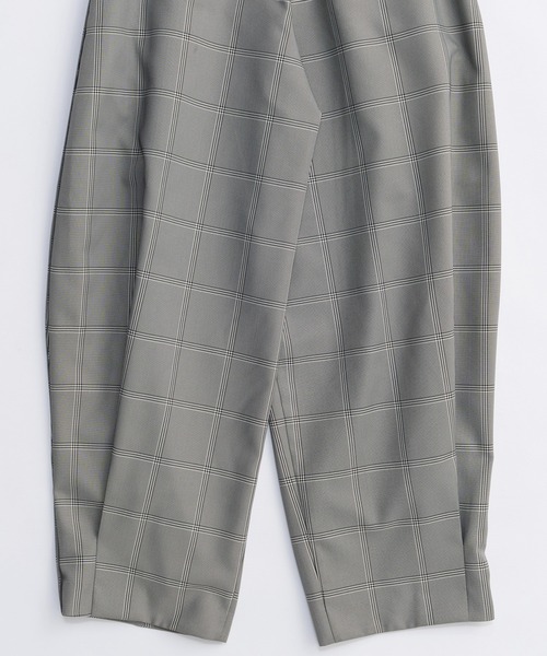 MAISON SPECIAL(メゾンスペシャル)の「Tuck Balloon Volume Pants/タックバルーンボリュームパンツ(スラックス・レディース・ブラウン/ブラック/グレー・38/36)」の19枚目の写真