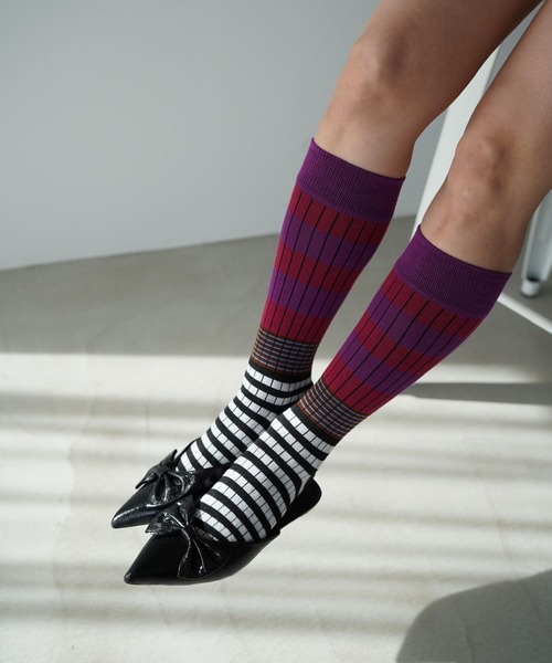 SANSeLF（サンセルフ）の「【SANSeLF】カラーブロッキングストライプロングソックス  saa25a034（ソックス/靴下・レディース・ピンク/グリーン/ブラウン/パープル・FREE）」の3枚目の写真