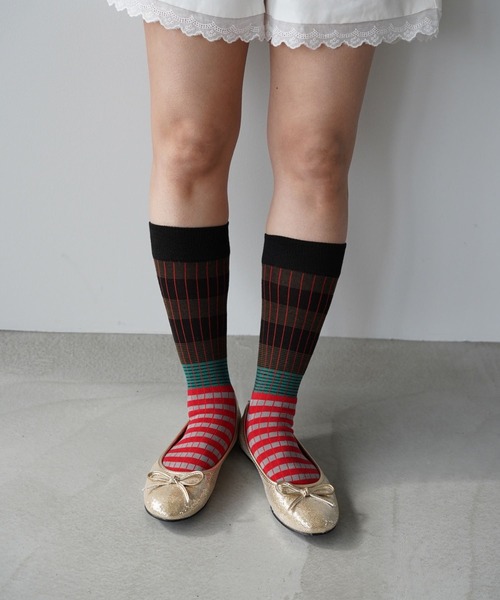 SANSeLF（サンセルフ）の「【SANSeLF】カラーブロッキングストライプロングソックス  saa25a034（ソックス/靴下・レディース・ピンク/グリーン/ブラウン/パープル・FREE）」の2枚目の写真