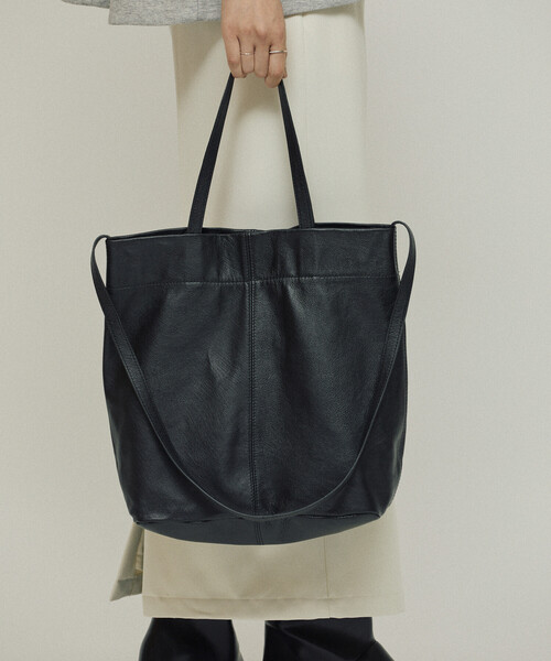 Firsthand（ファーストハンド）の「Firsthand/ファーストハンド ゴートレザー 2WAY トートバッグ / ヤギ革 / 撥水レザー（ショルダーバッグ・レディース・ブラック・ONE SIZE）」の13枚目の写真