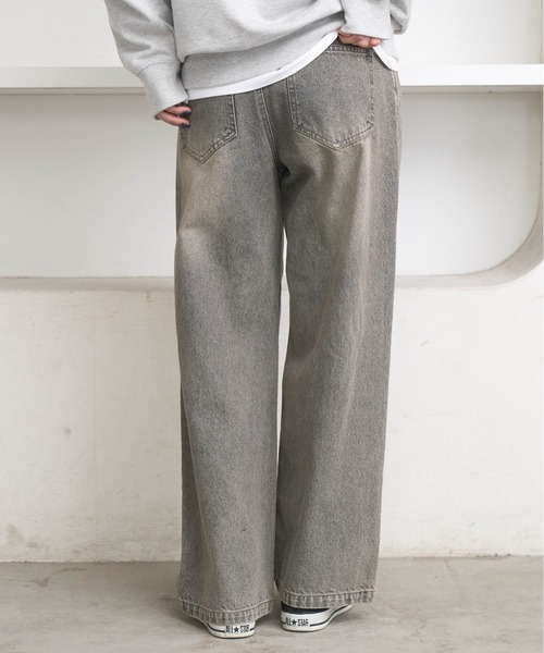 flaner（フラネ）の「Loose straight denim pants / ルーズストレートデニムパンツ（デニムパンツ・レディース・ブラック系その他/グレー・SMALL/MEDIUM/LARGE）」の8枚目の写真