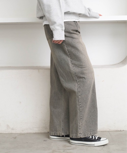 flaner（フラネ）の「Loose straight denim pants / ルーズストレートデニムパンツ（デニムパンツ・レディース・ブラック系その他/グレー・SMALL/MEDIUM/LARGE）」の10枚目の写真