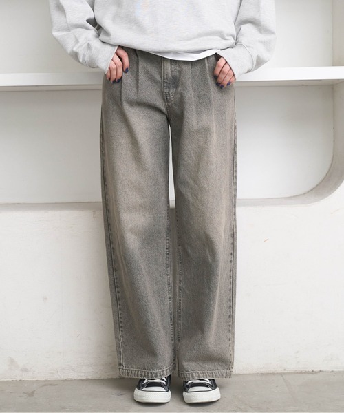 flaner（フラネ）の「Loose straight denim pants / ルーズストレートデニムパンツ（デニムパンツ・レディース・ブラック系その他/グレー・SMALL/MEDIUM/LARGE）」の5枚目の写真