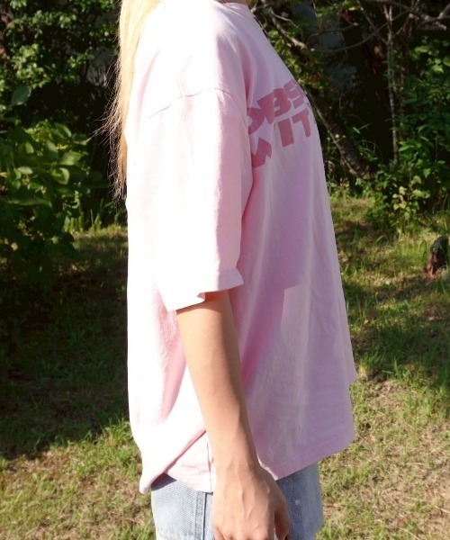 INTER FACTORY（インターファクトリー）の「FUKA - プリントTシャツ（Tシャツ/カットソー・レディース・ホワイト/ピンク・FREE）」の9枚目の写真