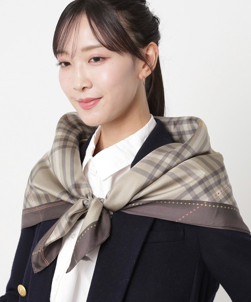 【未使用】Mackintoshシルクスカーフ⭐︎ダイアモンドシェイプシルク100% 婦人画報掲載】【Diamond Shape Scarf/ダイヤモンドシェイプスカーフ