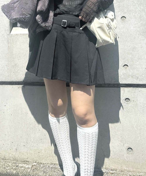AS KNOW AS plus（アズノゥアズプラス）の「♪ベルト付プリーツミニスカート（スカート・レディース・グレー系その他/チャコールグレー/ブラック・FREE）」の9枚目の写真