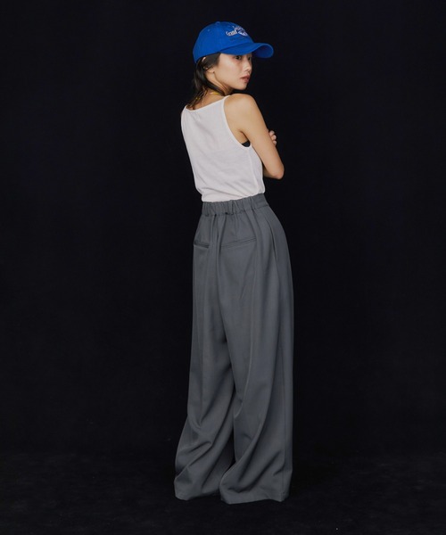 LIENCOEUR（リアンクール）の「2タックワイドスラックス（スラックス・レディース・ベージュ/ダークネイビー/ブラック/グレー・SMALL/MEDIUM）」の14枚目の写真