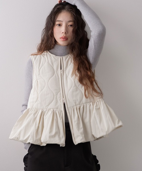 rectangle（レクタングル）の「フレアキルティングベスト（ベスト・レディース・アイボリー/ブラック・FREE）」の2枚目の写真