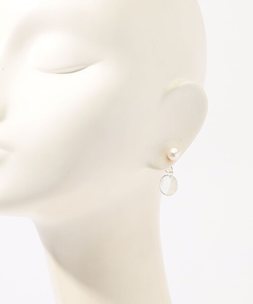 LEVENS(レヴェンス)の「LEVENS JEWELS PEARL&BALL ピアス(ピアス(両耳用)・レディース・その他1/グレー・FREE)」の6枚目の写真