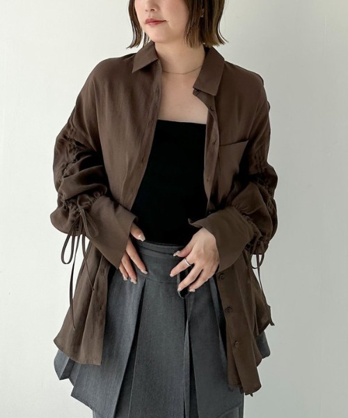 archives(アルシーヴ)の「ドロストスリーブミドルシャツ(シャツ/ブラウス・レディース・ブラウン/アイボリー/ブルー・MEDIUM)」の2枚目の写真