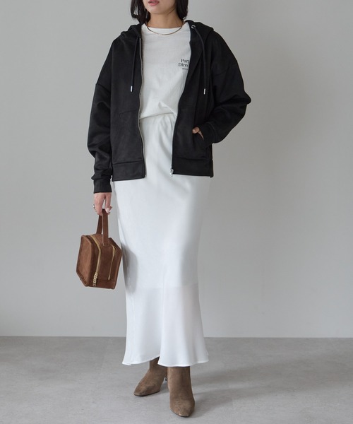 Fizz（フィズ）の「スウェードポンチドルマンパーカー（パーカー・レディース・ブラック/グレイッシュベージュ/アイボリー・M）」の12枚目の写真