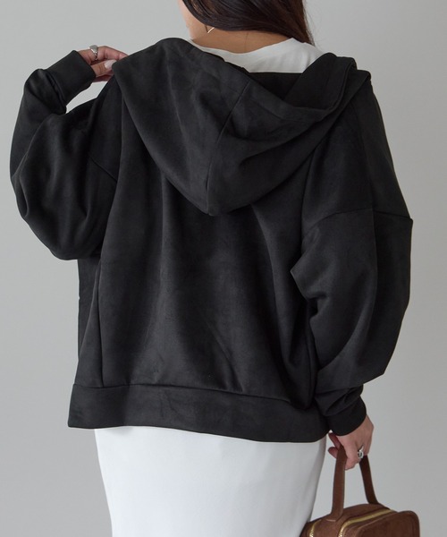 Fizz（フィズ）の「スウェードポンチドルマンパーカー（パーカー・レディース・ブラック/グレイッシュベージュ/アイボリー・M）」の16枚目の写真