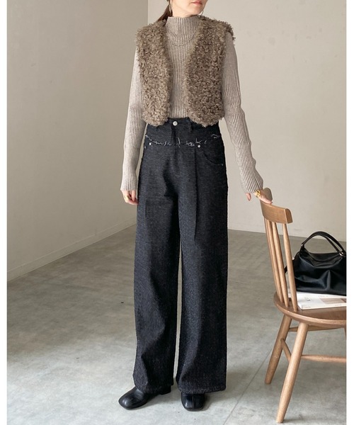 CLORE+ プードルベスト　チャコールグレー She's Closet（シーズクローゼット）の「vネックショート丈