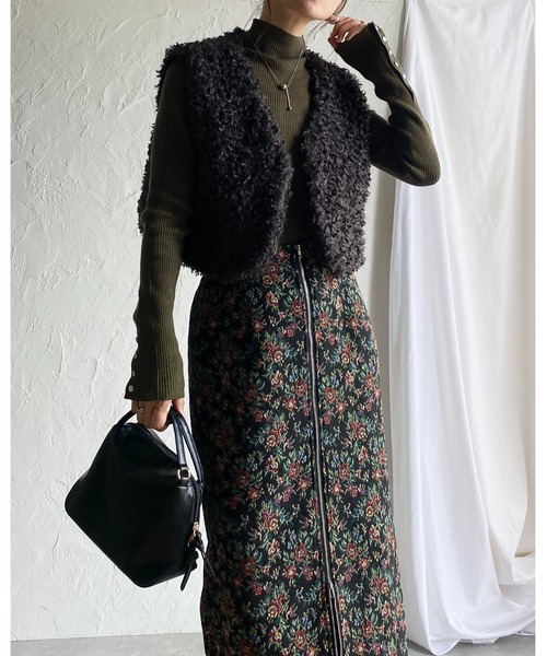 She's Closet（シーズクローゼット）の「vネックショート丈プードル