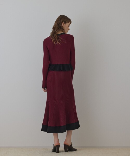 GRACE CONTINENTAL(グレースコンチネンタル)の「バイカラーニットワンピース(ワンピース・レディース・ホワイト/ボルドー/ブラック・36)」の13枚目の写真