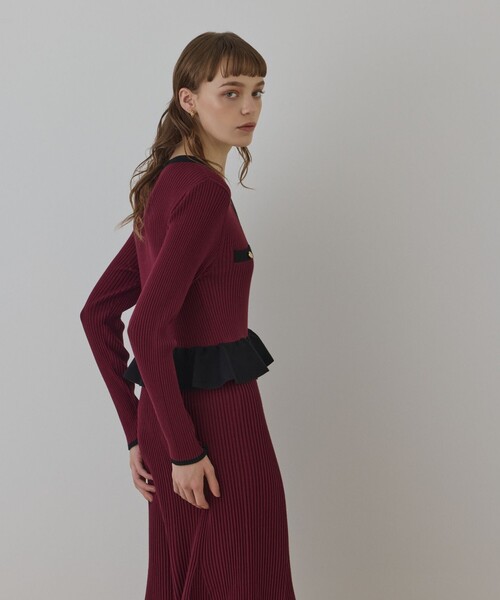 GRACE CONTINENTAL(グレースコンチネンタル)の「バイカラーニットワンピース(ワンピース・レディース・ホワイト/ボルドー/ブラック・36)」の17枚目の写真