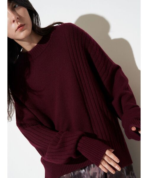 ELENDEEK（エレンディーク）の「アシンメトリ―ニット（ニット/セーター・レディース・ブラック/ボルドー/イエロー・FREE）」の5枚目の写真