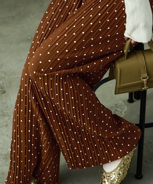 Fashion Letter（ファッションレター）の「ドットプリント プリーツイージーワイドパンツ（その他パンツ・レディース・ブラウン/ブラック・M/L）」の15枚目の写真