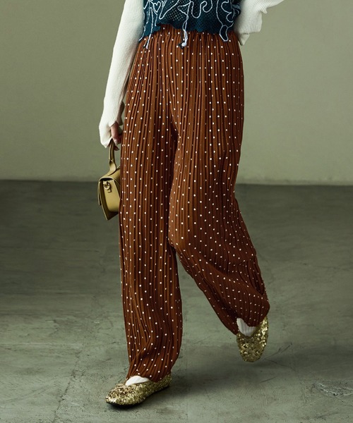 Fashion Letter（ファッションレター）の「ドットプリント プリーツイージーワイドパンツ（その他パンツ・レディース・ブラウン/ブラック・M/L）」の17枚目の写真