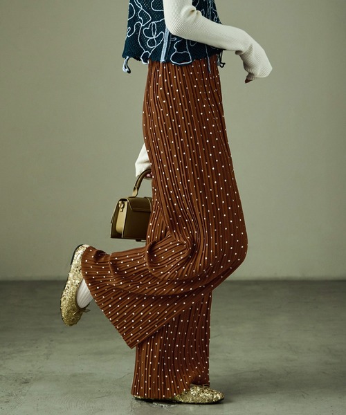 Fashion Letter（ファッションレター）の「ドットプリント プリーツイージーワイドパンツ（その他パンツ・レディース・ブラウン/ブラック・M/L）」の22枚目の写真