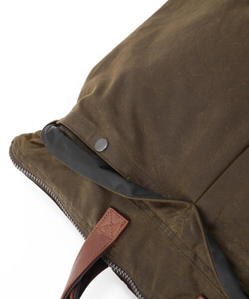 AVIREX(アヴィレックス)の「MILITARY FABRIC OILED CLOTH HELMET BAG / ミリタリー ファブリック クロス ヘルメットバッグ / AVIREX / アヴィレックス(ショルダーバッグ・メンズ・オリーブ系/ブラック・F)」の21枚目の写真
